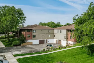 374  Park Hill Dr #E, Pewaukee, WI 53072 - Photo 20