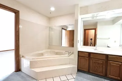 9009  33rd Ave, Kenosha, WI 53142 - Photo 18
