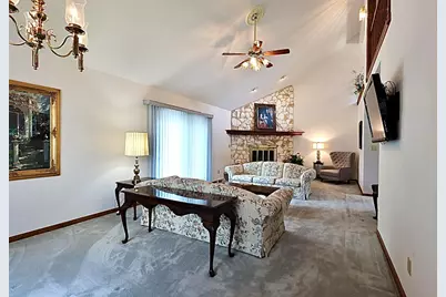 9009  33rd Ave, Kenosha, WI 53142 - Photo 8