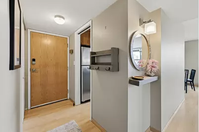 1707 N Prospect Ave #6C, Milwaukee, WI 53202 - Photo 2