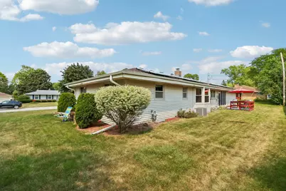5665 W Range Ave, Brown Deer, WI 53223 - Photo 4