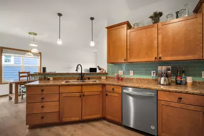 7190  Belle Fontaine Blvd, Middleton, WI 53562 - Photo 8