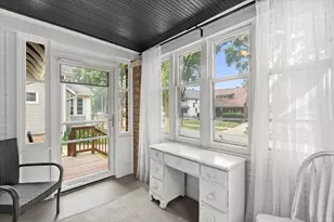 2130 N 62nd St, Wauwatosa, WI 53213 - Photo 6
