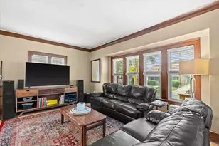 2130 N 62nd St, Wauwatosa, WI 53213 - Photo 10