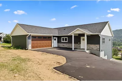407  McCormick Pl, Chaseburg, WI 54621 - Photo 1