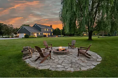 11912 N Lantern Ln, Mequon, WI 53092 - Photo 2
