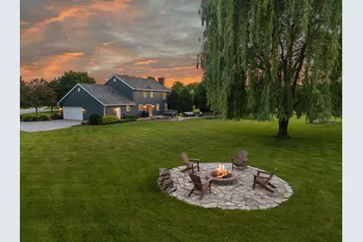 11912 N Lantern Ln, Mequon, WI 53092 - Photo 42