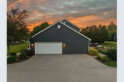 11912 N Lantern Ln, Mequon, WI 53092 - Photo 40