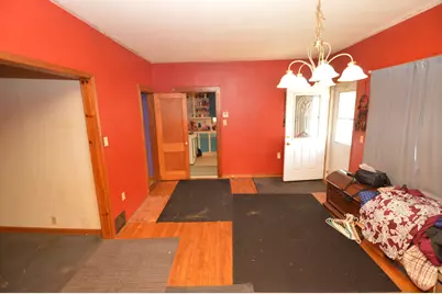 1235  Monroe Ave, South Milwaukee, WI 53172 - Photo 6