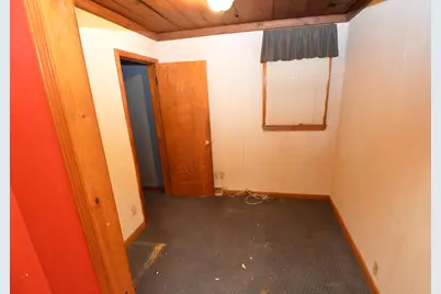1235  Monroe Ave, South Milwaukee, WI 53172 - Photo 8