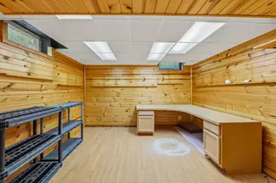 N1822 Nuestro Dr, Sheboygan, WI 53070 - Photo 16