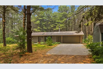 N1822  Nuestro Dr, Sheboygan, WI 53070 - Photo 1