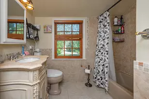 6041 N Santa Monica Blvd, Whitefish Bay, WI 53217 - Photo 30