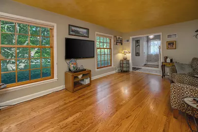 6041 N Santa Monica Blvd, Whitefish Bay, WI 53217 - Photo 4