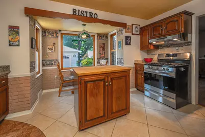 6041 N Santa Monica Blvd, Whitefish Bay, WI 53217 - Photo 20