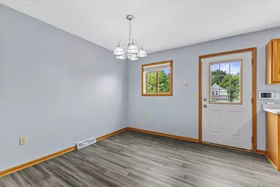 3750 E Barnard Ave, Cudahy, WI 53110 - Photo 22
