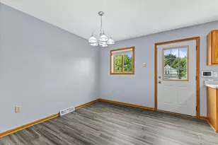 3750 E Barnard Ave, Cudahy, WI 53110 - Photo 22