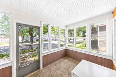 34 W Scott St, Fond du Lac, WI 54937 - Photo 4