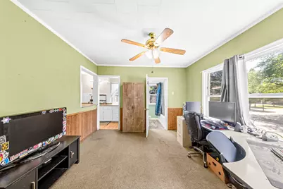 34 W Scott St, Fond du Lac, WI 54937 - Photo 8