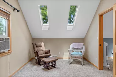 4628 W Fillmore Dr, Milwaukee, WI 53219 - Photo 22