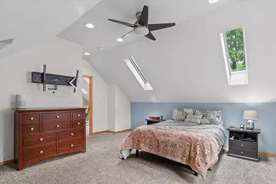 4628 W Fillmore Dr, Milwaukee, WI 53219 - Photo 18