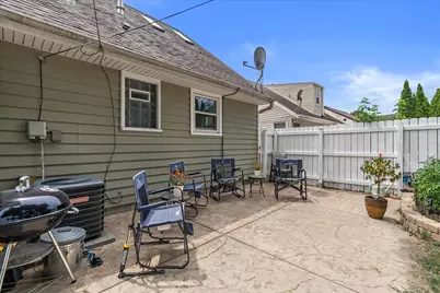 4628 W Fillmore Dr, Milwaukee, WI 53219 - Photo 28