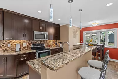 4628 W Fillmore Dr, Milwaukee, WI 53219 - Photo 6