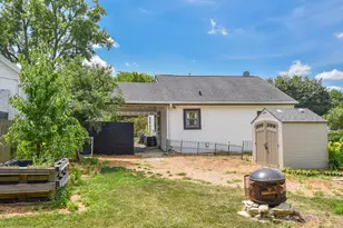 152 Wilson Ave, Waukesha, WI 53186 - Photo 20
