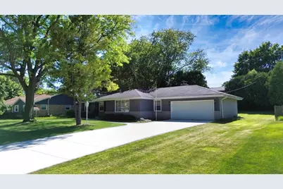 521  Alta Loma Dr, Thiensville, WI 53092 - Photo 4