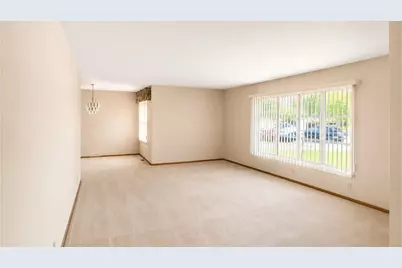 521  Alta Loma Dr, Thiensville, WI 53092 - Photo 16