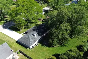 521 Alta Loma Dr, Thiensville, WI 53092 - Photo 6