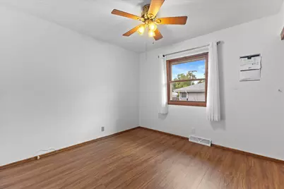 6265 S 38th St, Greenfield, WI 53221 - Photo 22