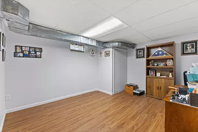 6265 S 38th St, Greenfield, WI 53221 - Photo 28
