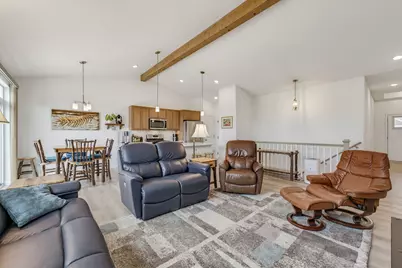 1594  Meadowview Ct, Whitewater, WI 53190 - Photo 6