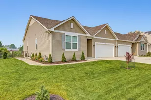 1594 Meadowview Ct, Whitewater, WI 53190 - Photo 2