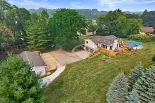N5W27357 Northview Rd, Pewaukee, WI 53188 - Photo 2