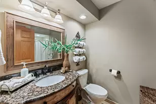 1722 Journeys Dr, Delafield, WI 53029 - Photo 18
