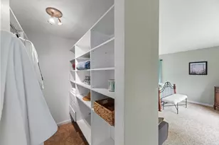 1722 Journeys Dr, Delafield, WI 53029 - Photo 24