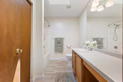 850 E Drexel Ave, Oak Creek, WI 53154 - Photo 12