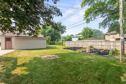 5745 S Melinda St, Milwaukee, WI 53221 - Photo 28
