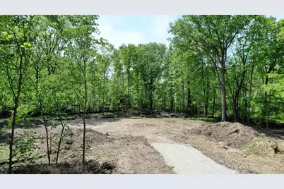 14729 W Mayflower Dr, New Berlin, WI 53151 - Photo 8