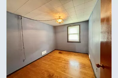 3735  Custer St, Manitowoc, WI 54220 - Photo 10