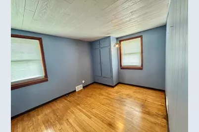 3735  Custer St, Manitowoc, WI 54220 - Photo 12