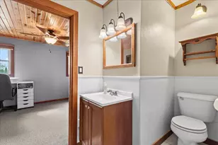 608 Pennsylvania Ave, West Bend, WI 53095 - Photo 8