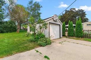 608 Pennsylvania Ave, West Bend, WI 53095 - Photo 26