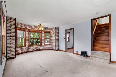 608  Pennsylvania Ave, West Bend, WI 53095 - Photo 2