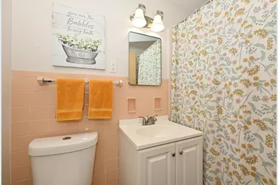 1531 N 116th St #1533, Wauwatosa, WI 53226 - Photo 16