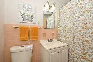 1531 N 116th St, Wauwatosa, WI 53226 - Photo 16