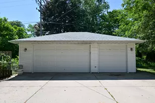 1531 N 116th St, Wauwatosa, WI 53226 - Photo 22
