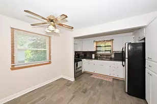 1531 N 116th St, Wauwatosa, WI 53226 - Photo 4